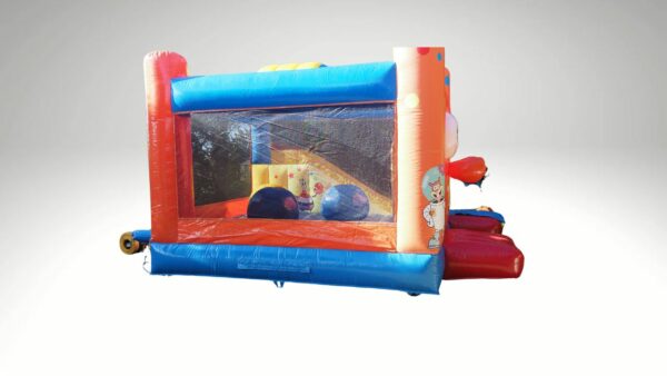 kicks n giggles party hire equipment waiuku kicks and giggles bouncy castles auckland